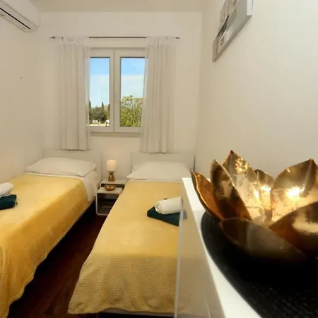 Holiday Slavica - With Pool Holiday home *