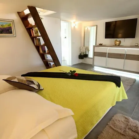 Holiday Slavica - With Pool Holiday home *