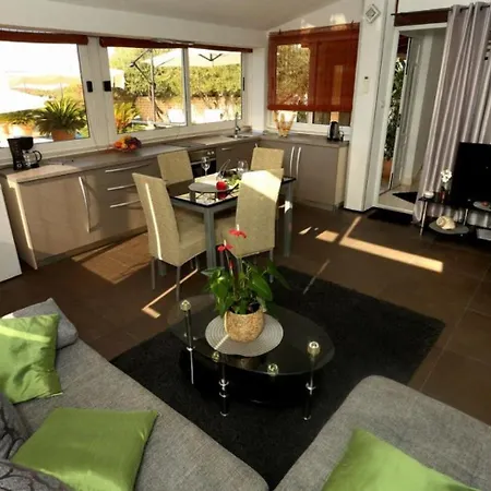 Holiday Slavica - With Pool * Trogir