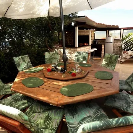 Holiday Slavica - With Pool * Trogir